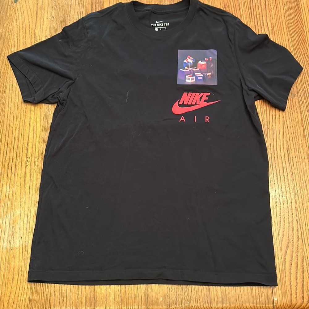 Men’s Black Nike Graphic T-Shirt Large